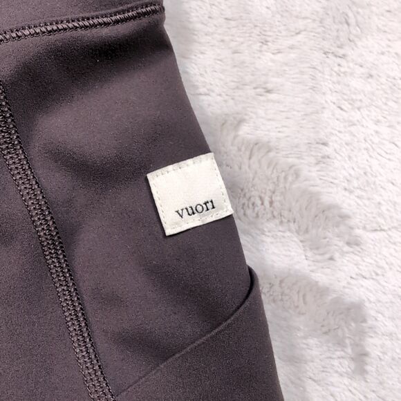Vuori Daily Pocket Leggings Womens Medium Purple Yoga Athletic Athleisure Gym - Picture 3 of 12